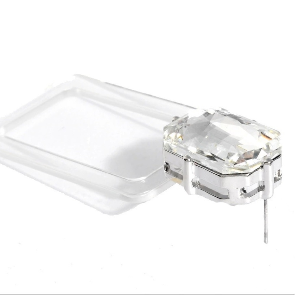 Transparent acrylic rectangular drop earrings 💕